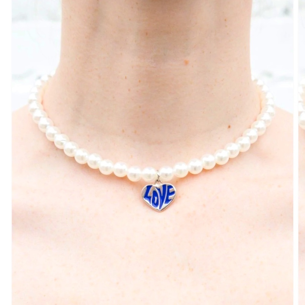 Brandy Melville Pearl Choker